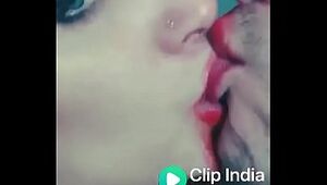 Bhai ki gf on kissing